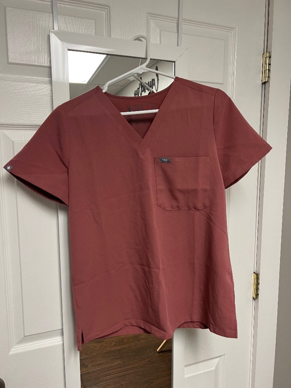 Small figs set, Catarina One-Pocket Scrub Top and Zamora Jogger Scrub Pants